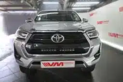 
										Toyota Hilux full									