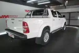
										Toyota Hilux full									