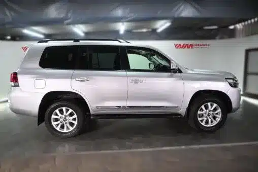 Toyota Land Cruiser 200