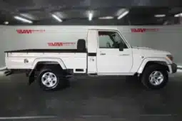 
										Toyota Land Cruiser 79 full									