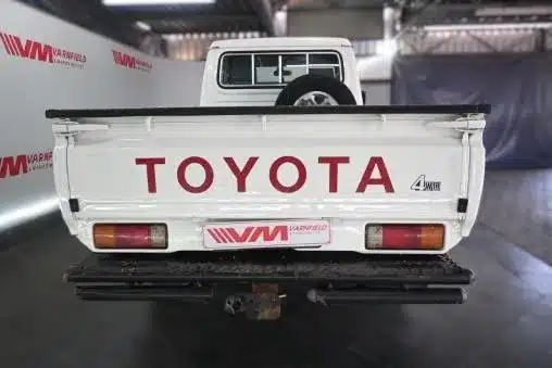 Toyota Land Cruiser 79