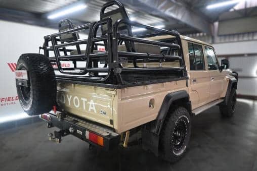 Toyota Land Cruiser 79