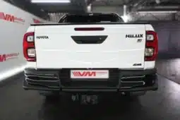 
										Toyota Hilux full									