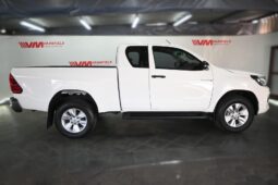 Toyota Hilux 2.4GD-6 Xtra cab SRX full
