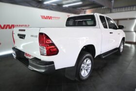 Toyota Hilux 2.4GD-6 Xtra cab SRX