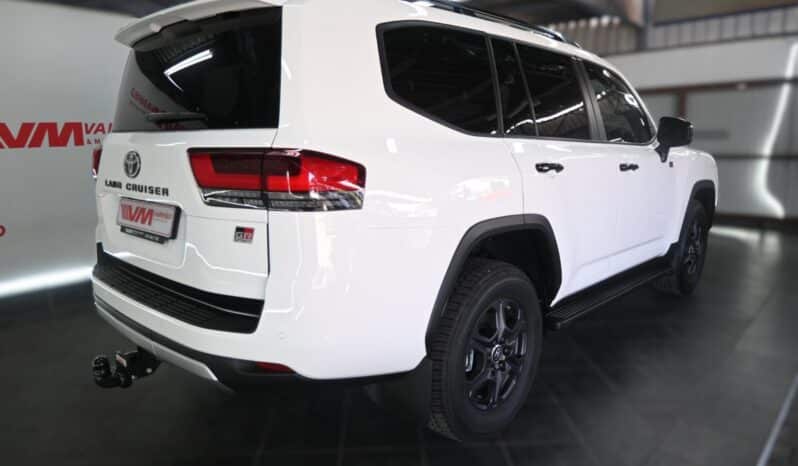 Toyota Land Cruiser 300 3.3D GR-Sport full