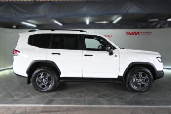 Toyota Land Cruiser 200