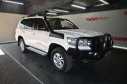 Toyota Land Cruiser 200 4.5D-4D V8 GX-R