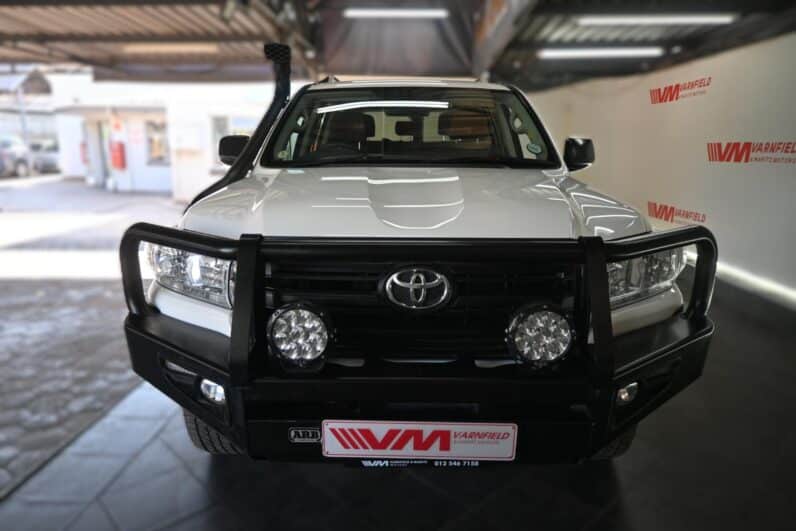 Toyota Land Cruiser 200 4.5D-4D V8 GX-R full
