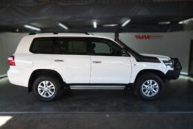 Toyota Land Cruiser 200 4.5D-4D V8 GX-R