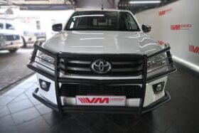 Toyota Hilux 2.4GD-6 Double Cab SRX