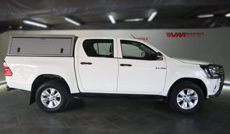 Toyota Hilux 2.4GD-6 Double Cab SRX full