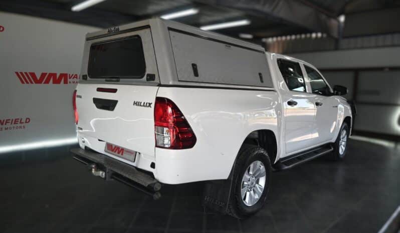 Toyota Hilux 2.4GD-6 Double Cab SRX full
