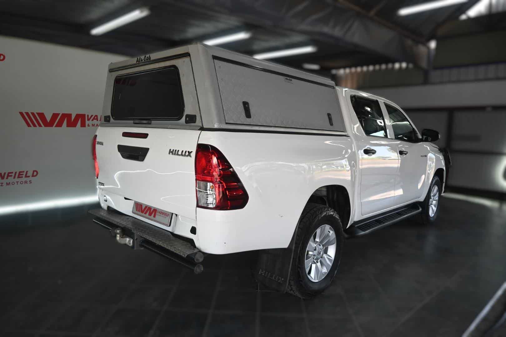 Toyota Hilux 2.4GD-6 Double Cab SRX
