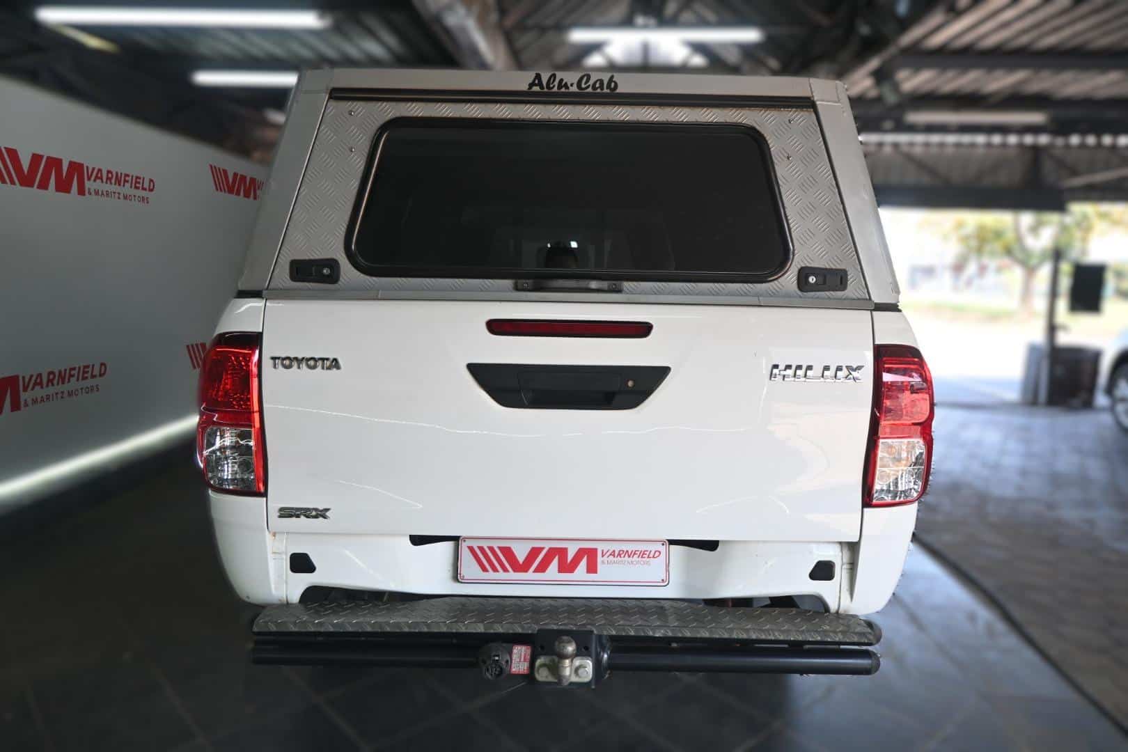 Toyota Hilux 2.4GD-6 Double Cab SRX