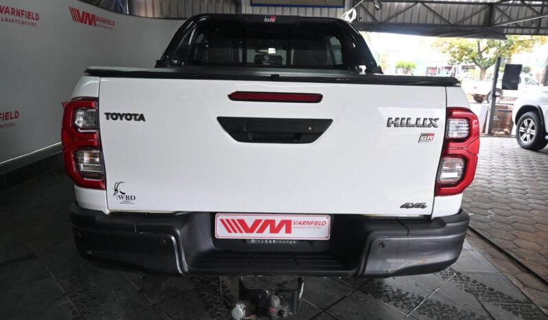 Toyota Hilux 2.8GD-6 Double Cab 4×4 GR-Sport / GR-S full