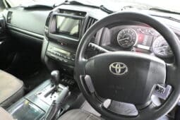 Toyota Land Cruiser 200 4.5D-4D V8 GX full
