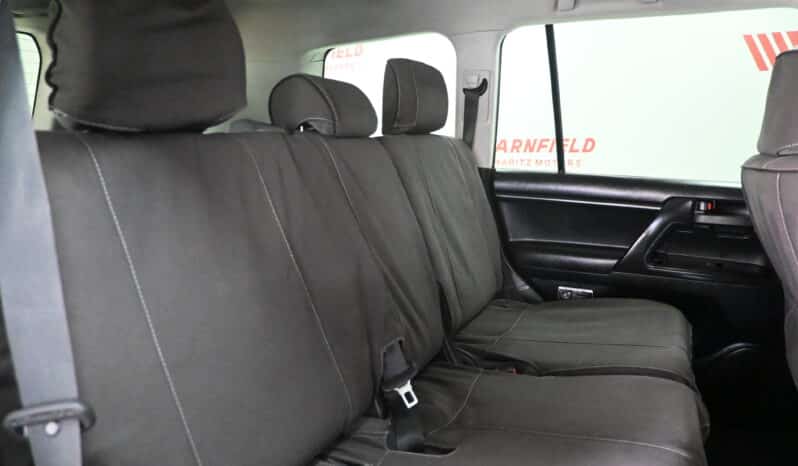 Toyota Land Cruiser 200 4.5D-4D V8 GX full