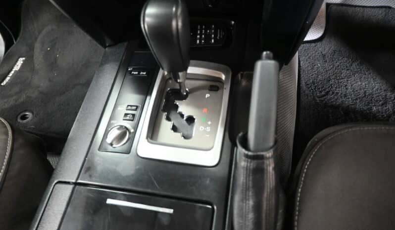 Toyota Land Cruiser 200 4.5D-4D V8 GX full