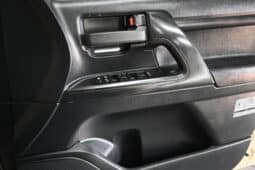 Toyota Land Cruiser 200 4.5D-4D V8 GX full