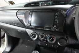 Toyota Hilux 2.4GD-6 Xtra cab SRX full