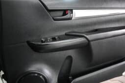 Toyota Hilux 2.4GD-6 Xtra cab SRX full