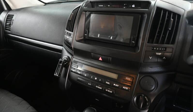 Toyota Land Cruiser 200 4.5D-4D V8 GX-R full