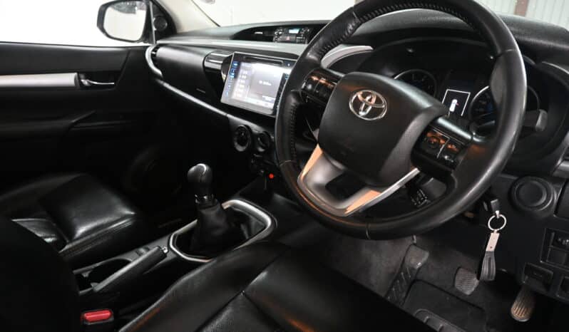 Toyota Hilux 2.8GD-6 Raider full