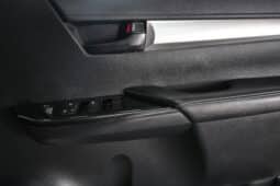 Toyota Hilux 2.4GD-6 Double Cab SRX full