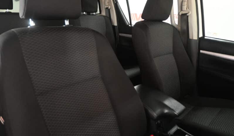 Toyota Hilux 2.4GD-6 Double Cab SRX full