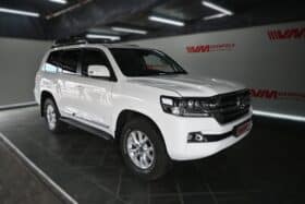 Toyota Land Cruiser 200 V8 4.5D VX-R A/T
