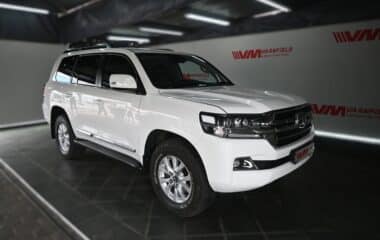 Toyota Land Cruiser 200 V8 4.5D VX-R A/T