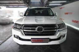 Toyota Land Cruiser 200 V8 4.5D VX-R A/T