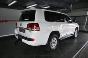 Toyota Land Cruiser 200 V8 4.5D VX-R A/T