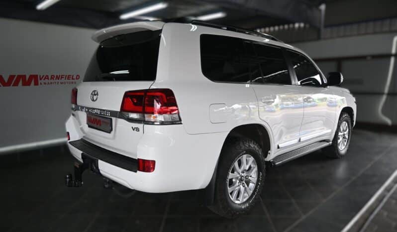 Toyota Land Cruiser 200 V8 4.5D VX-R A/T full