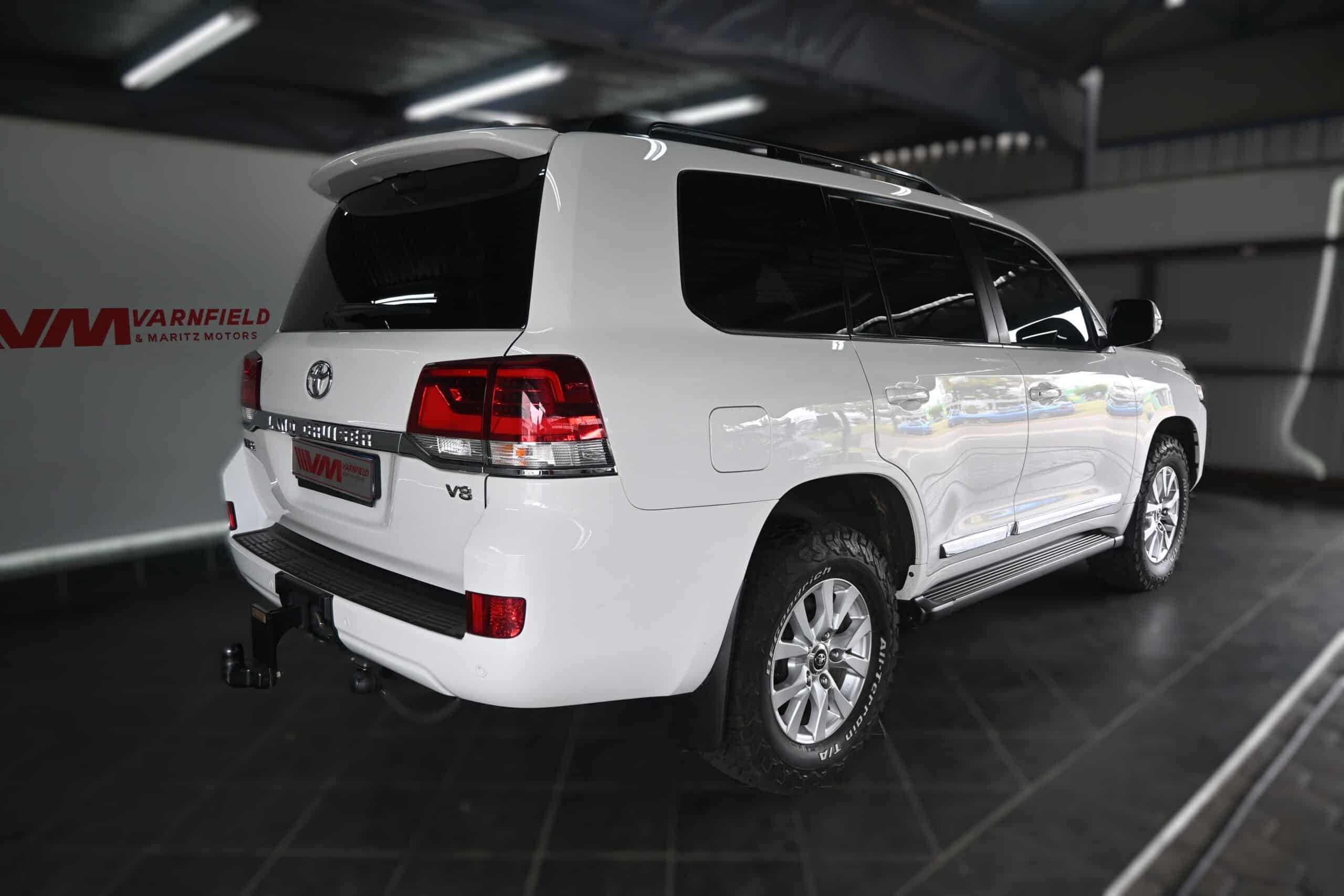 Toyota Land Cruiser 200 V8 4.5D VX-R A/T
