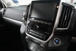 Toyota Land Cruiser 200 V8 4.5D VX-R A/T full