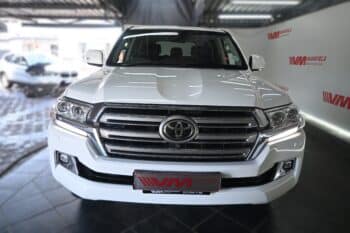 TOYOTA LAND CRUISER 200 V8 4.5D VX-R A/T