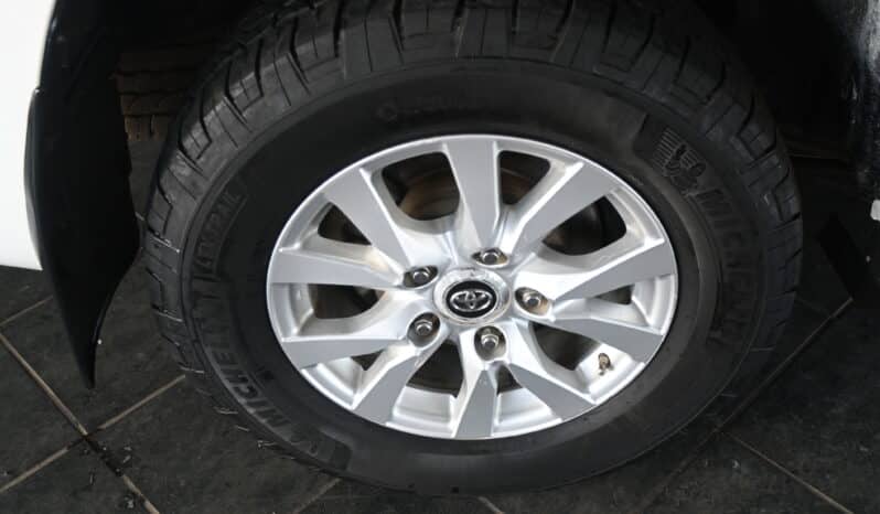 TOYOTA LAND CRUISER 200 V8 4.5D VX A/T full