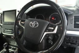 TOYOTA LAND CRUISER 200 V8 4.5D VX A/T full