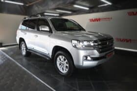 TOYOTA LAND CRUISER 200 V8 4.5D VX-R A/T