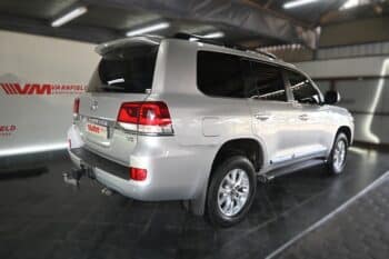 TOYOTA LAND CRUISER 200 V8 4.5D VX-R A/T
