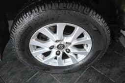 TOYOTA LAND CRUISER 200 V8 4.5D VX-R A/T full