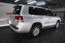 TOYOTA LAND CRUISER 200 4.5D-4D VX A/T full