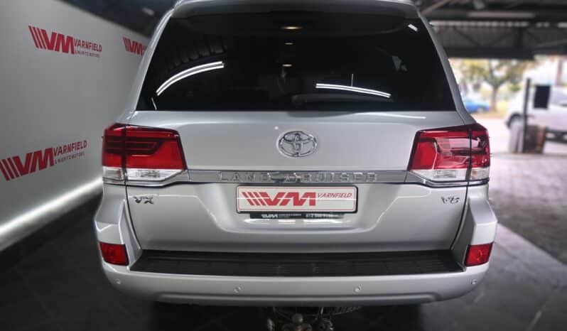 TOYOTA LAND CRUISER 200 4.5D-4D VX A/T full