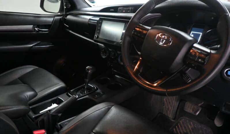 TOYOTA HILUX 2.8GD-6 RB LEGEND 4X4 A/T E/C full