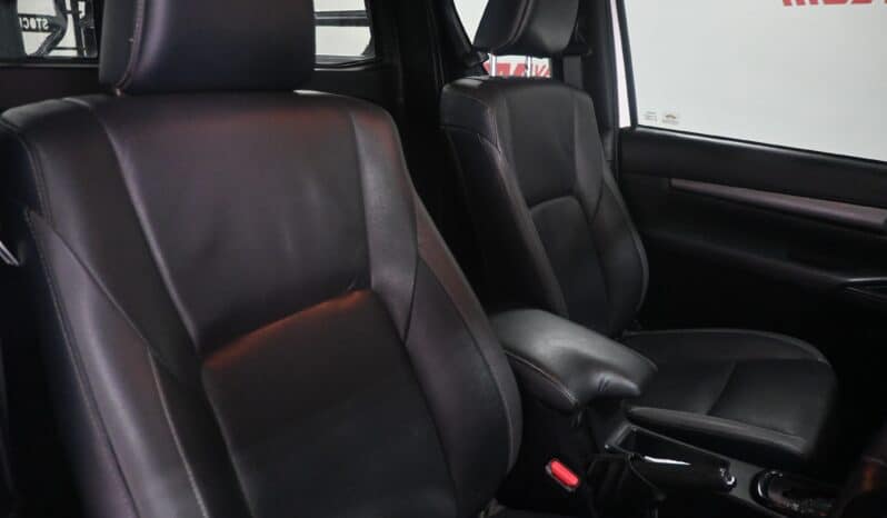 TOYOTA HILUX 2.8GD-6 RB LEGEND 4X4 A/T E/C full