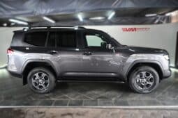 TOYOTA LAND CRUISER 300 V6 3.3D GR-S