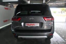 TOYOTA LAND CRUISER 300 V6 3.3D GR-S