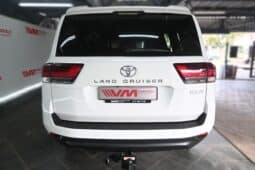 TOYOTA LAND CRUISER 300 3.3D GX-R V6